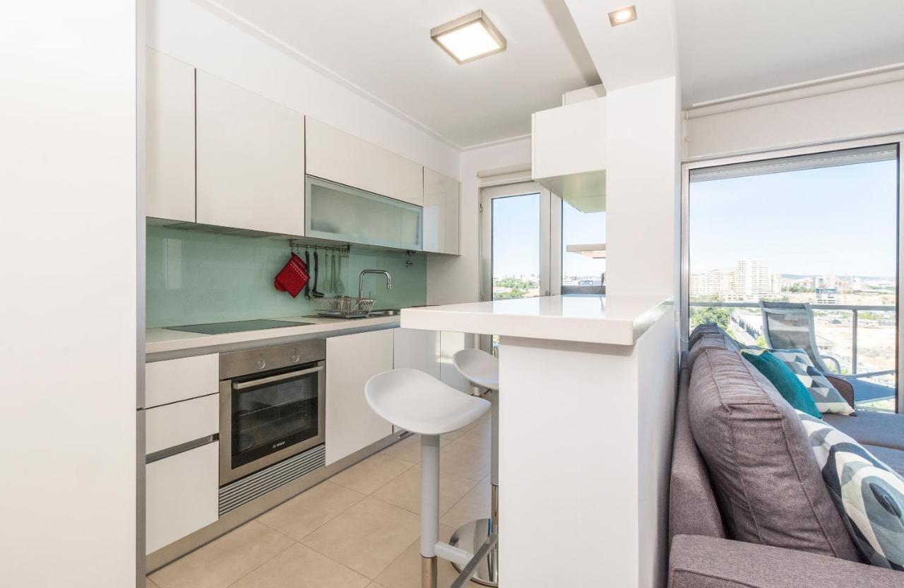 Apartamento Metrocity One Bedroom - A/c & Swimming Pool